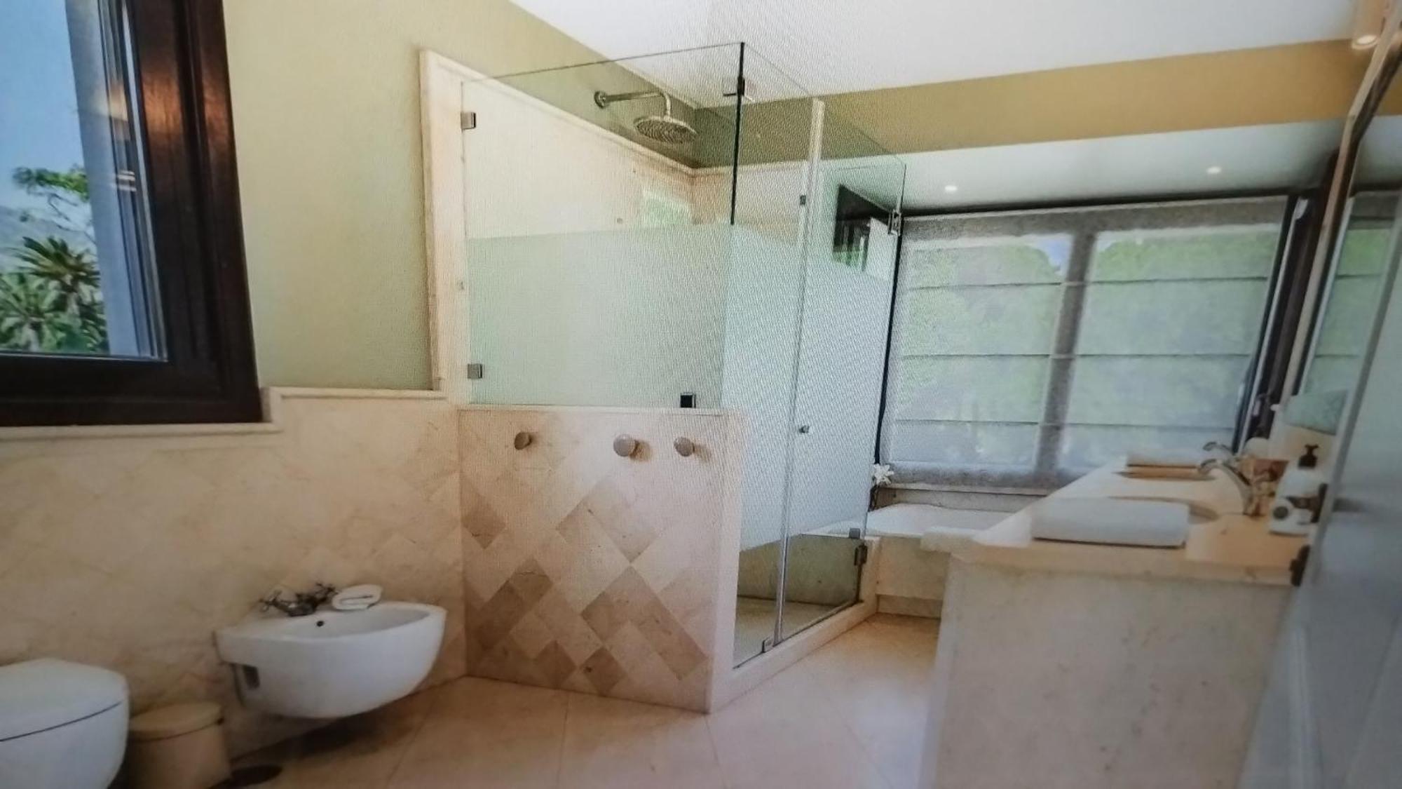 Apartment Gironella *